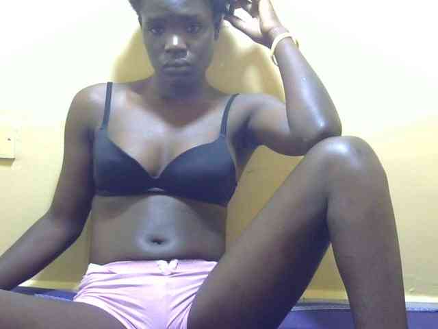 Petitepussie1 Petitepussie1