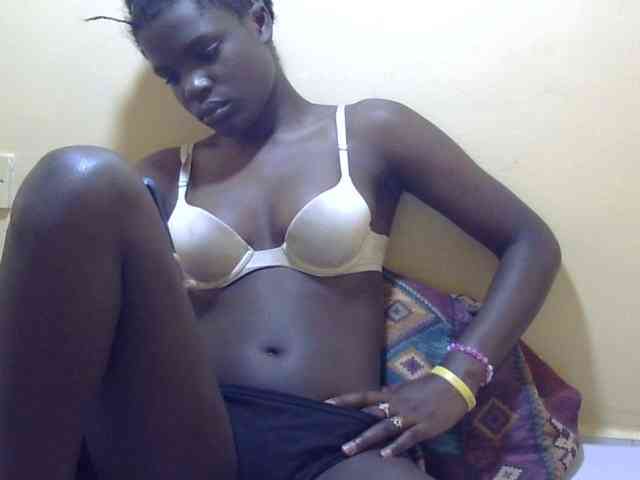 Petitepussie1 Petitepussie1