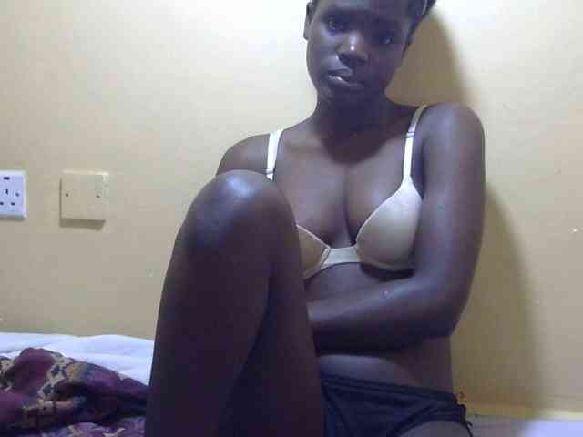 Petitepussie1 Petitepussie1