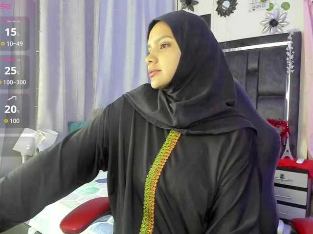 Azahara-Mahmud's BongaCams show and profile