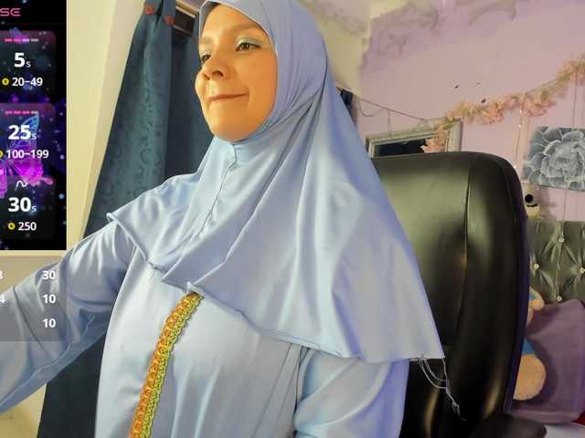 Azahara-Mahmud's BongaCams show and profile