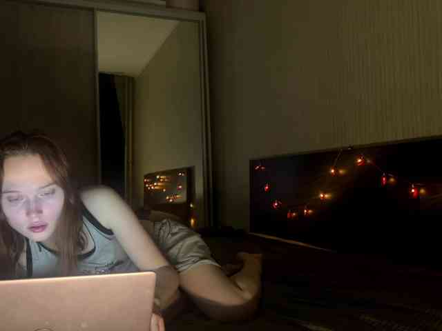 Vanesssafoxiii webcam