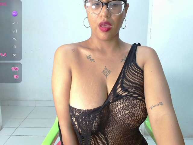 Janicewhore's BongaCams show and profile