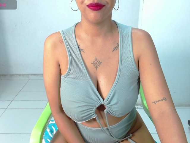 Janicewhore's BongaCams show and profile