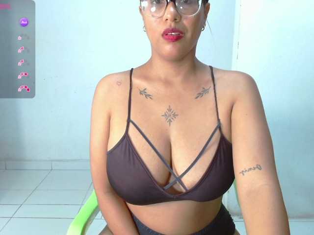 Janicewhore's BongaCams show and profile