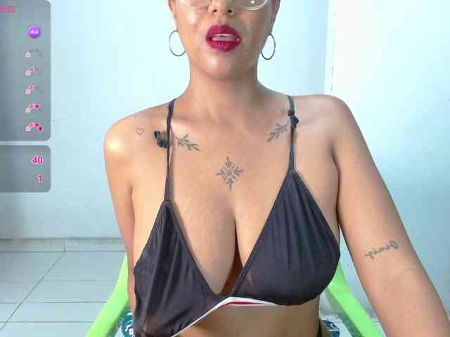 Janicewhore Live Webcam on BongaCams