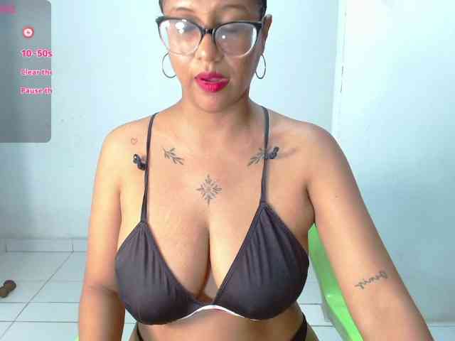 Janicewhore Live Webcam on BongaCams