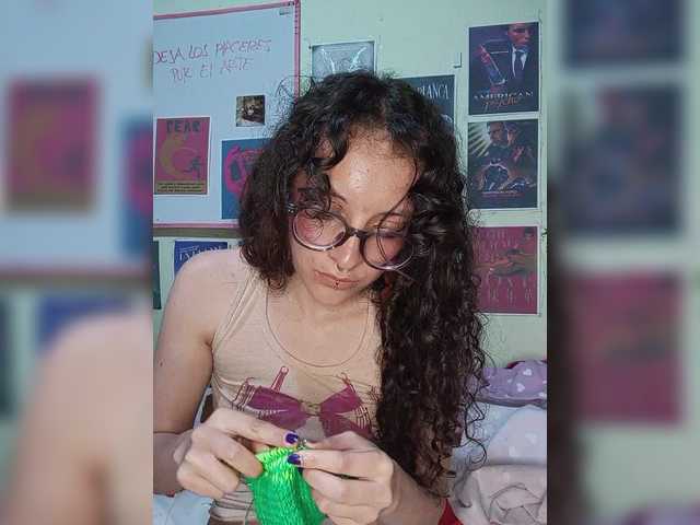 Amapolas's BongaCams show and profile