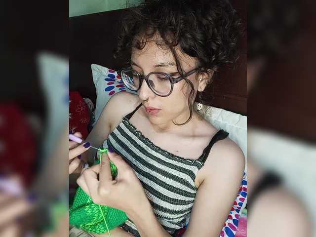 Amapolas's BongaCams show and profile