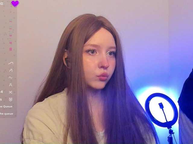 hornykittymeow's BongaCams show and profile