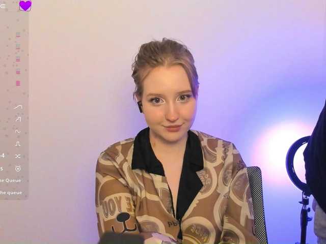 hornykittymeow's BongaCams show and profile