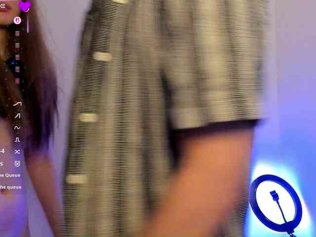 hornykittymeow webcam