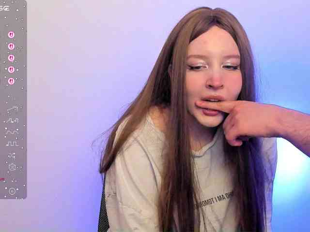 hornykittymeow webcam