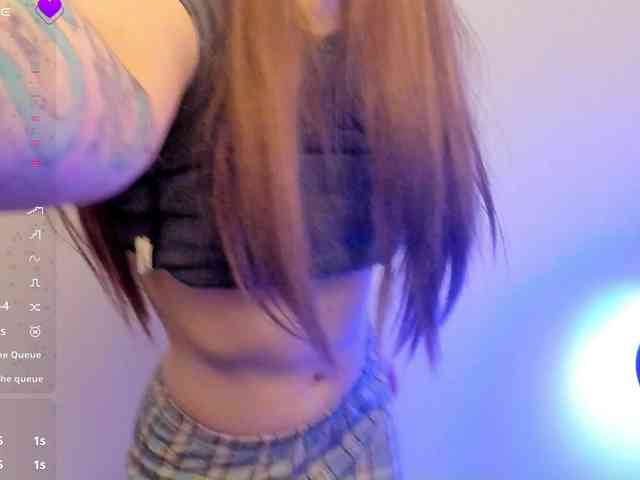 hornykittymeow webcam