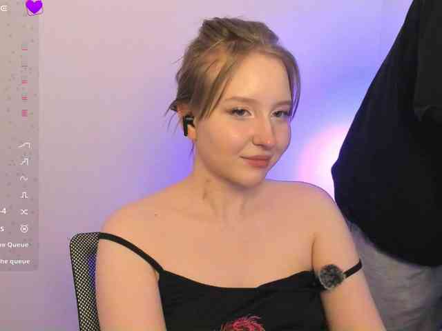 hornykittymeow webcam