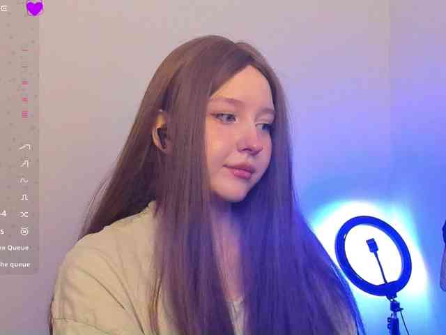 hornykittymeow webcam