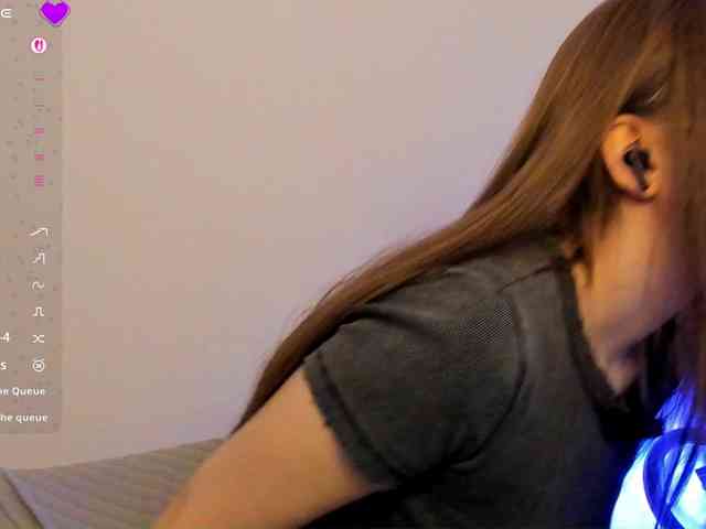 hornykittymeow webcam