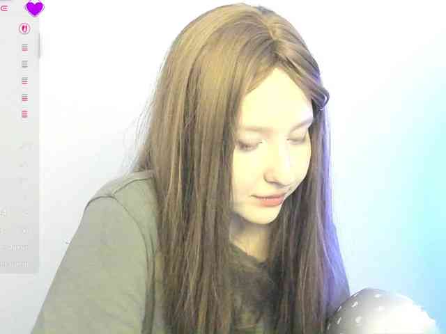 hornykittymeow webcam