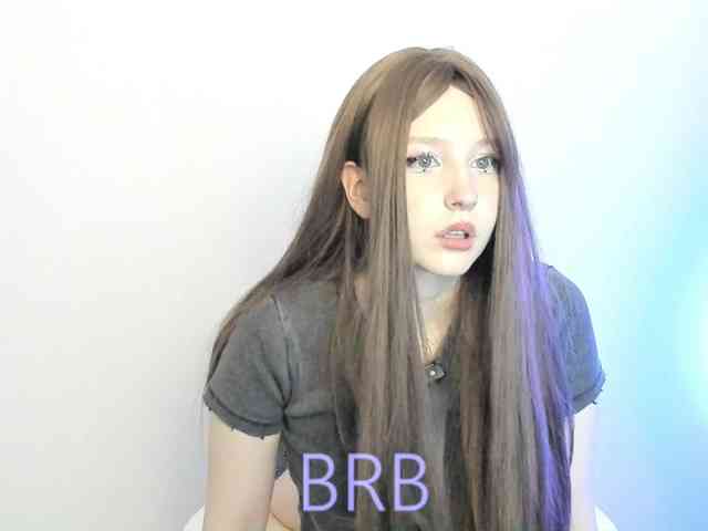 hornykittymeow webcam