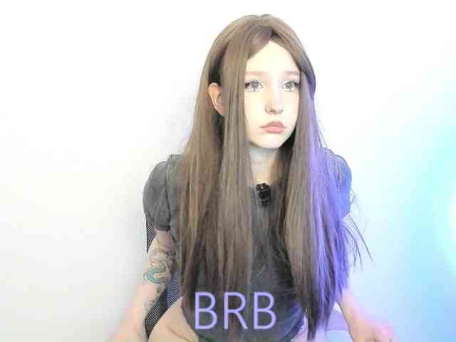 hornykittymeow webcam