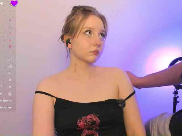 hornykittymeow webcam