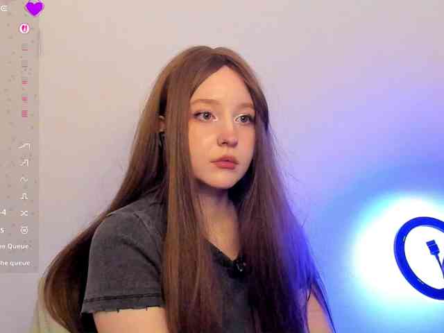 hornykittymeow webcam