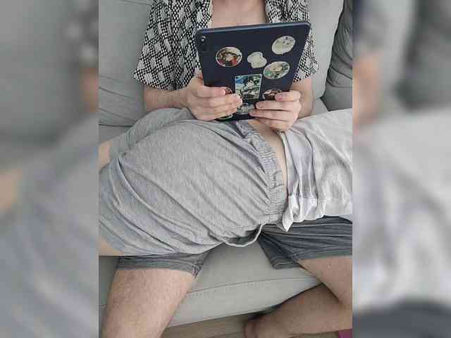 hornykittymeow webcam