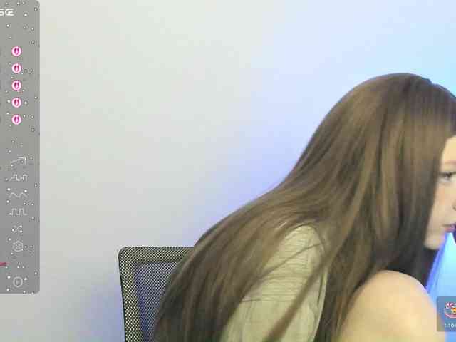 hornykittymeow webcam