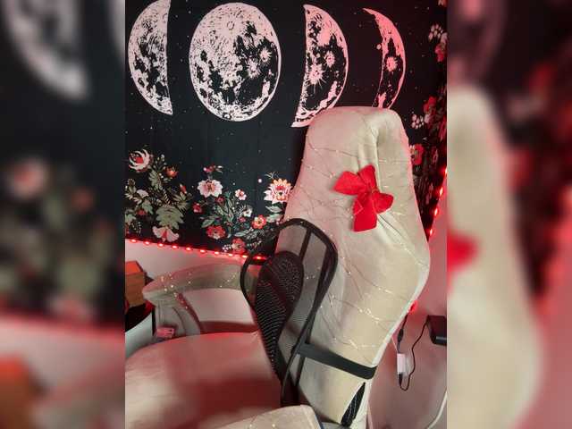 MarinaWOWremya's BongaCams show and profile