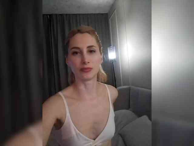 Maria111 webcam