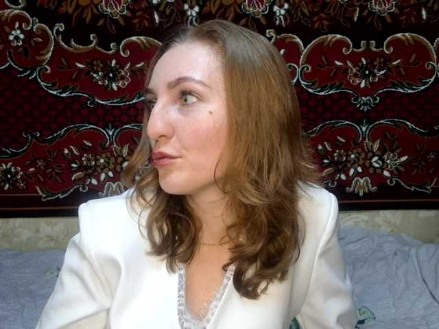 BambiSindoni's BongaCams show and profile