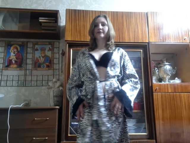 BambiSindoni's BongaCams show and profile