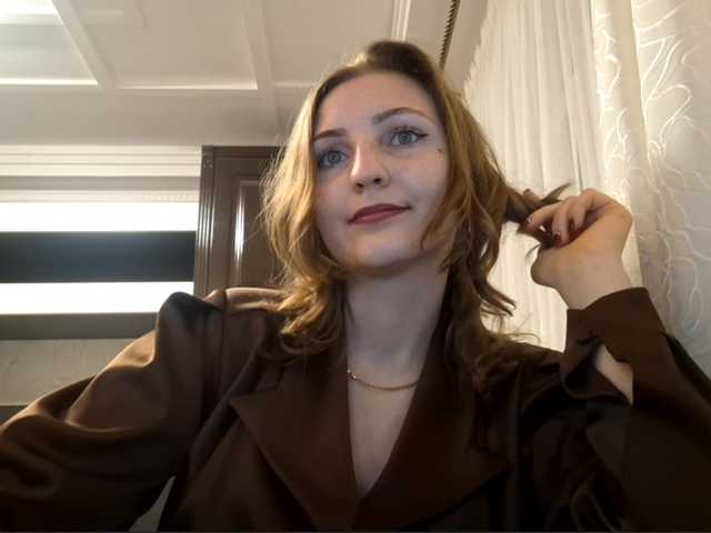 BambiSindoni's BongaCams show and profile