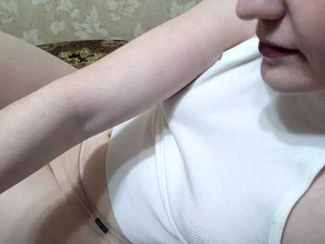 BambiSindoni's BongaCams show and profile