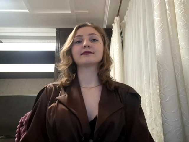 BambiSindoni's BongaCams show and profile