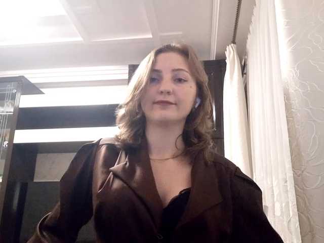 BambiSindoni's BongaCams show and profile