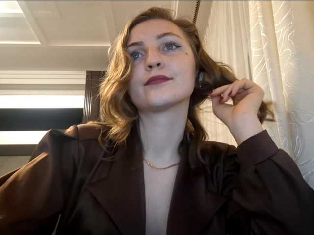 BambiSindoni's BongaCams show and profile