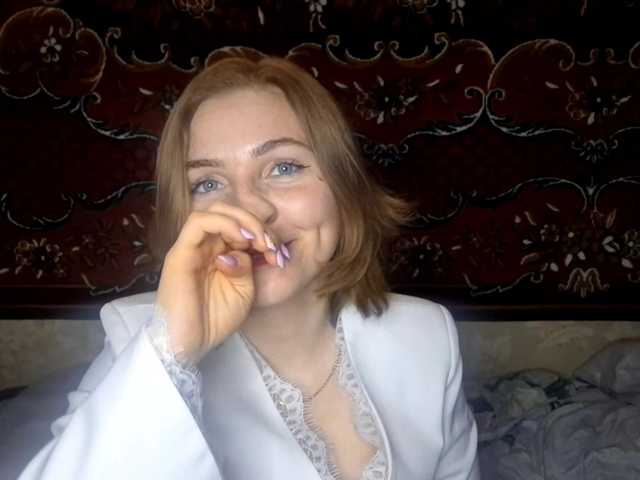 BambiSindoni's BongaCams show and profile