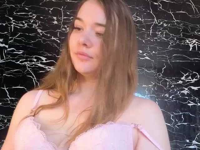 Biancka's BongaCams show and profile