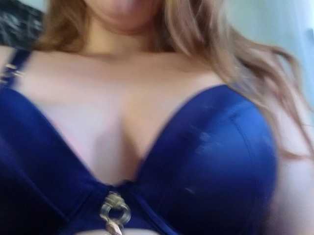 Biancka's BongaCams show and profile