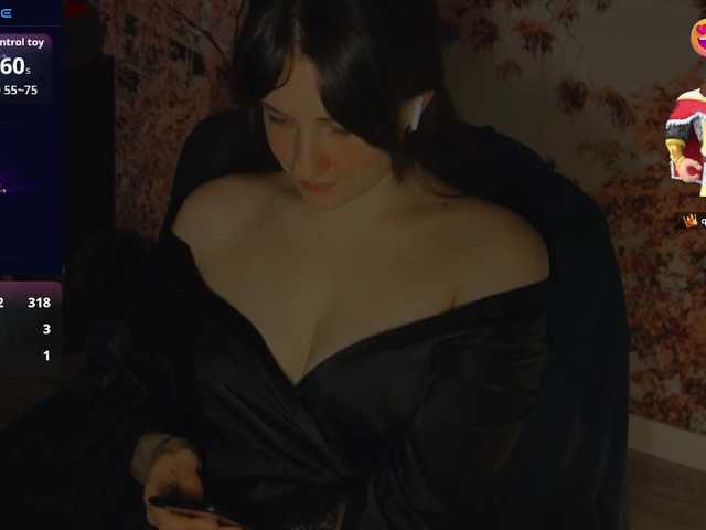 LolaXXX1's BongaCams show and profile