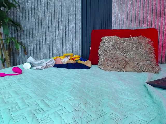 Alisha-Ebonyy's BongaCams show and profile