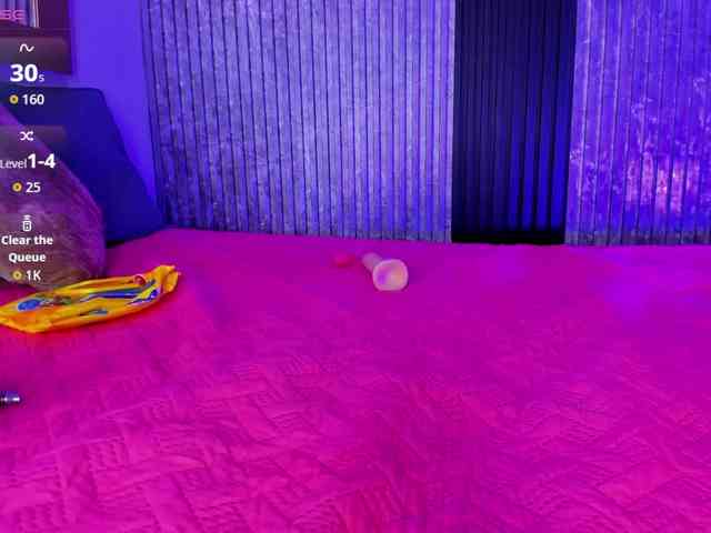 Alisha-Ebonyy webcam