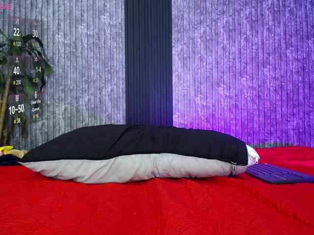 Alisha-Ebonyy webcam