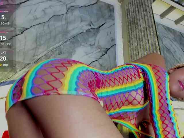 Alisha-Ebonyy webcam