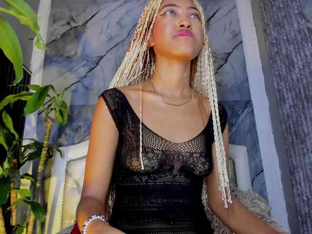 Alisha-Ebonyy Live Webcam on BongaCams