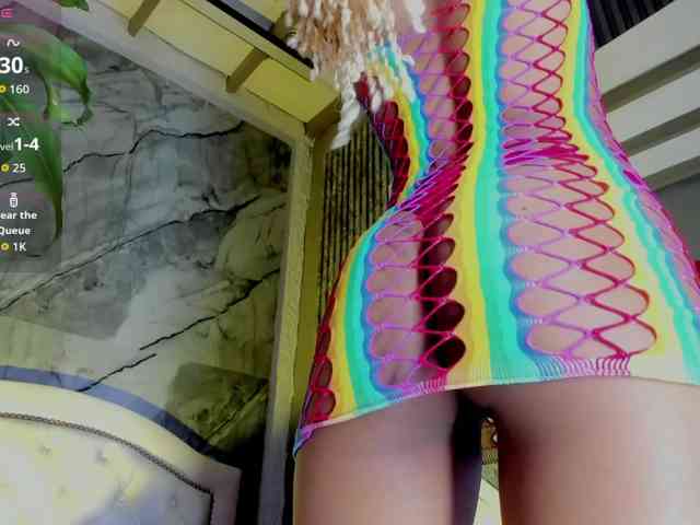 Alisha-Ebonyy webcam