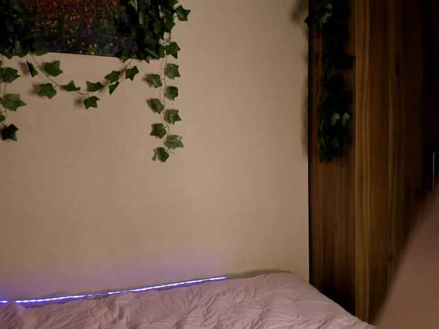 SkyeDavis's BongaCams show and profile