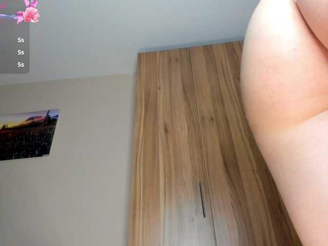 SkyeDavis's BongaCams show and profile