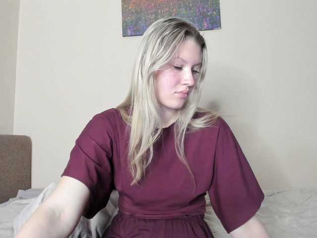 SkyeDavis's BongaCams show and profile